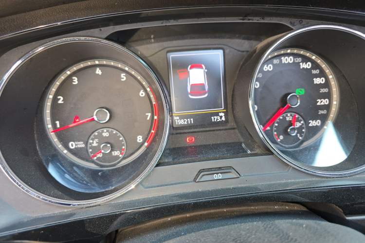 Used Volkswagen Tiguan L 2017 330TSI Automatic Two-Wheel Drive Luxury Edition Instrument Cluster