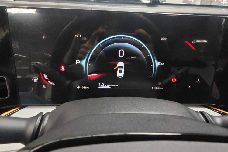 Used CHANGAN OSHAN X5 PLUS 2023 1.5T DCT Excellence Edition Instrument Cluster
