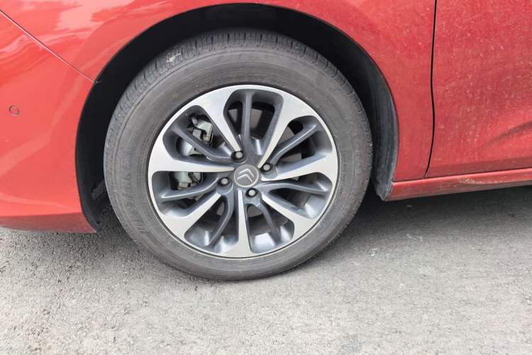 Used Citroen C4L 2016 1.2T Automatic Elite Model Left Front Wheel Hub