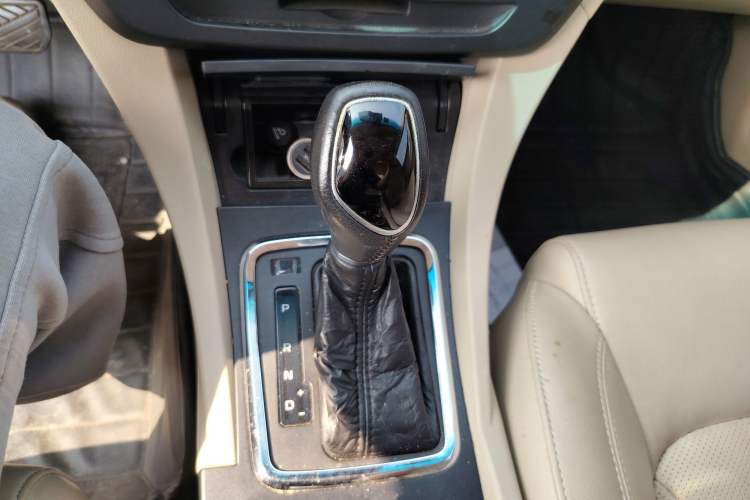 Used Geely Auto Emgrand 2017 Sedan Million Edition 1.5L CVT Luxury Model
