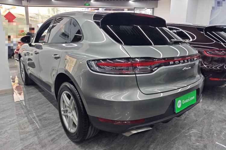 Used Porsche Macan 2018 Macan 2.0T Rear Left 45 Deg