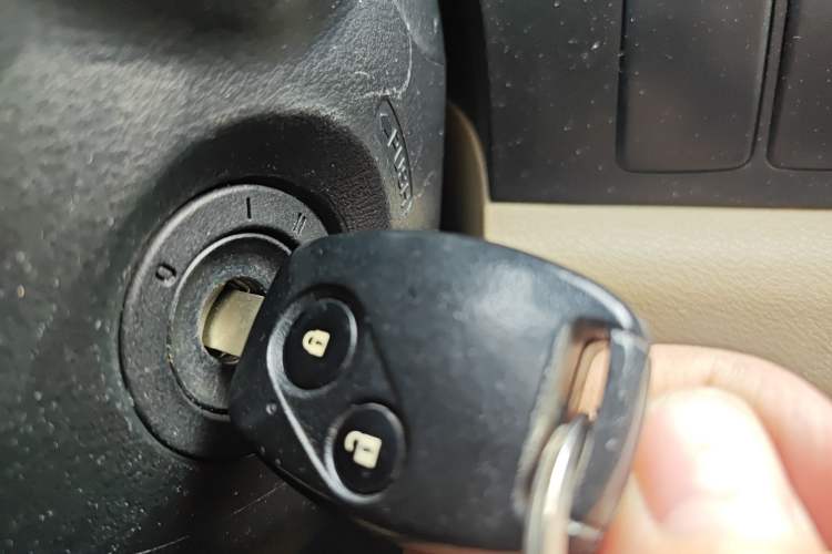 Used Honda CR-V 2010 2.0L automatic two-wheel drive urban version
