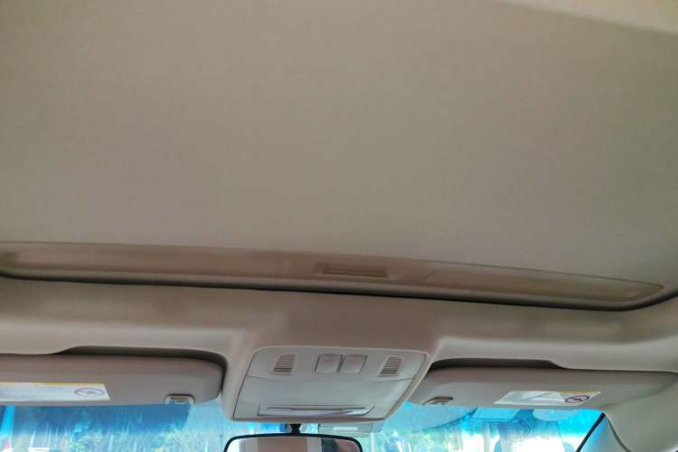 Used Buick GT 2013 GT 1.6L Automatic Fashion Edition Headliner