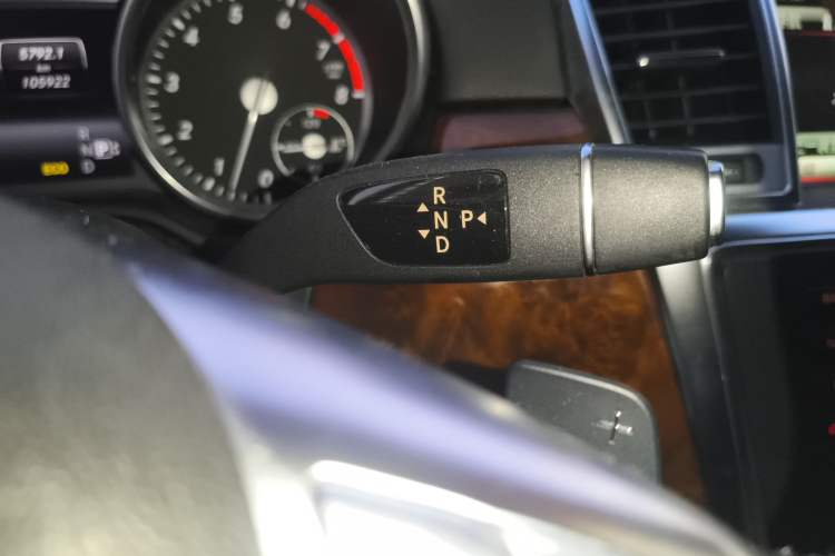 Used Mercedes-Benz M-Class 2014 ML 400 4MATIC Luxury Model