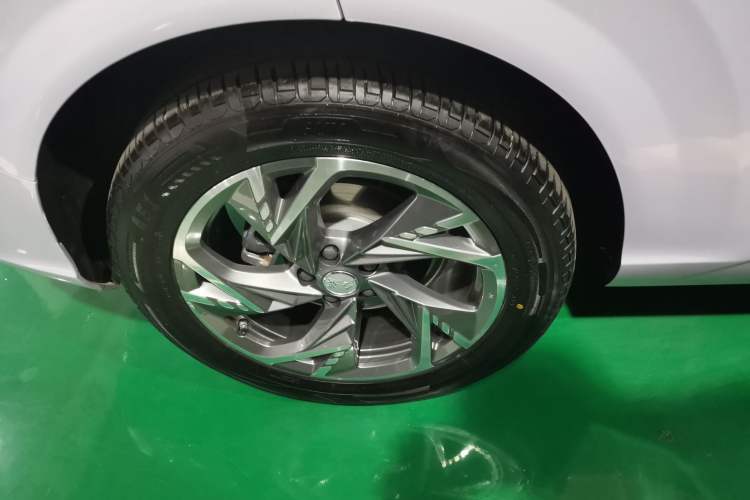 Used Hongqi HS3 PHEV 2024 PHEV 115km Jingwei Edition
