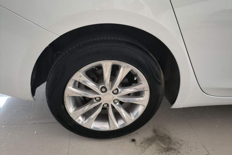 Used Buick Verano 2019 Sedan 20T Dual-Clutch Leading Model
