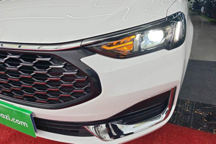 Used Ford Escort 2021 1.5L Automatic Diamond Edition
