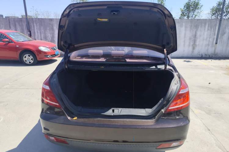 Used Geely Auto Emgrand 2016 Sedan 1.5L Manual Luxury Model Trunk