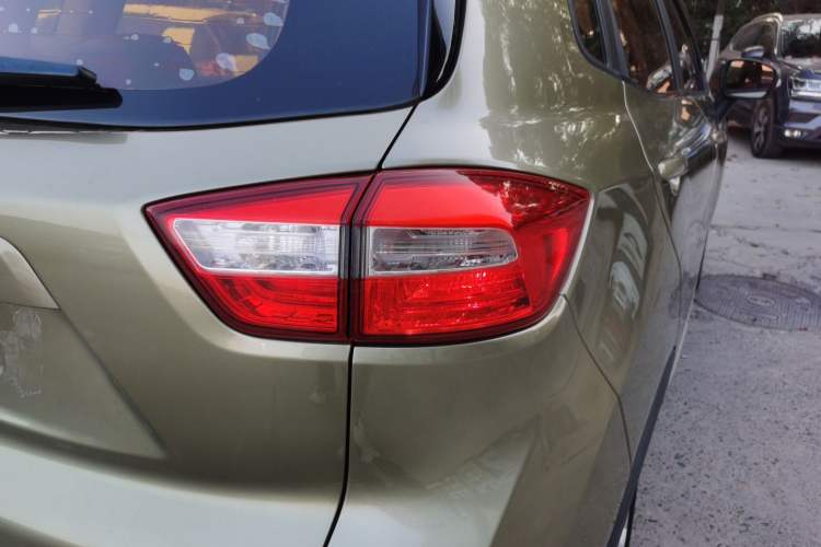 Used CHANGAN CS15 2016 1.5L Manual Fashion Edition
