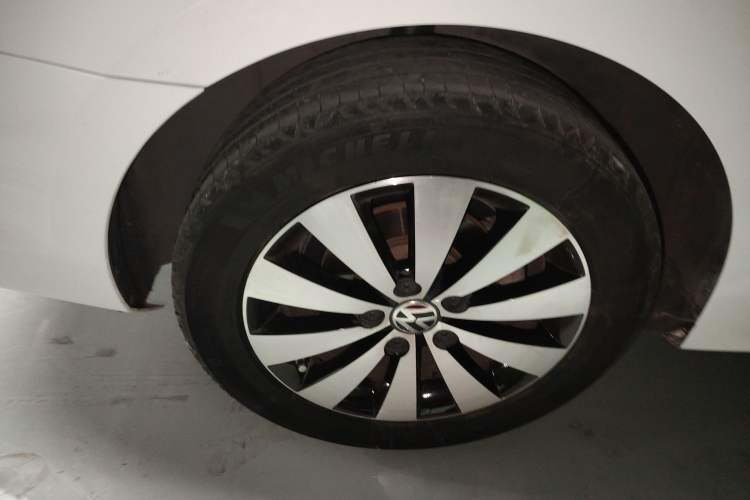 Used Volkswagen Sagitar 2017 180TSI Automatic Luxury Edition