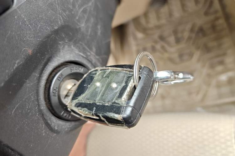 Used Wuling Zhengcheng 2015 1.8L Luxury Model LJ479QE2 Vehicle Key