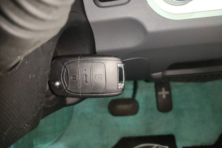 Used Wuling Hongguang MINIEV 2022 Macaron Premium Model – Lithium Iron Phosphate