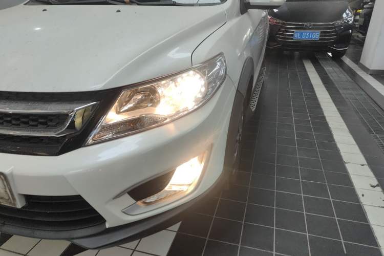 Used Dongfeng Aeolus AX3 2016 1.5L Automatic ZhiKu Model
