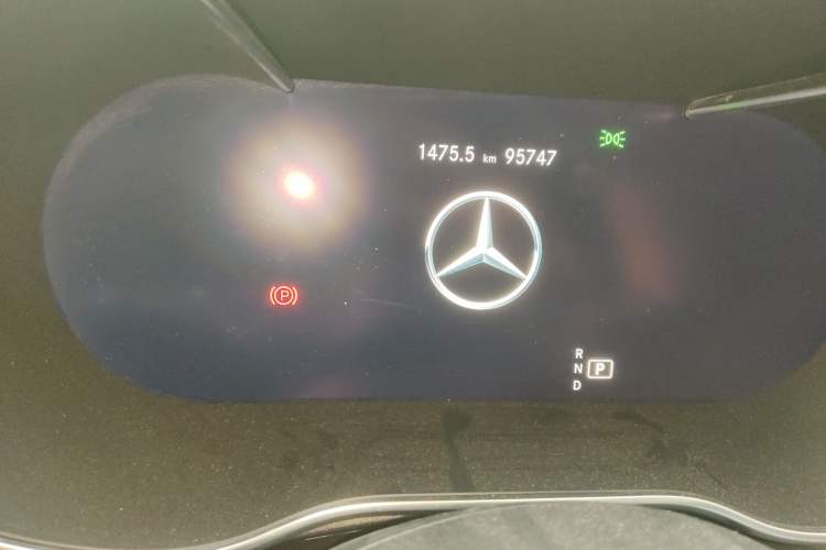 Used Mercedes-Benz C-Class 2020 C 260 L Sport Edition Odometer Close Up