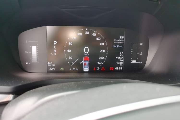 Used Volvo S60 2021 T4 Zhiyi Luxury Edition Odometer Close Up