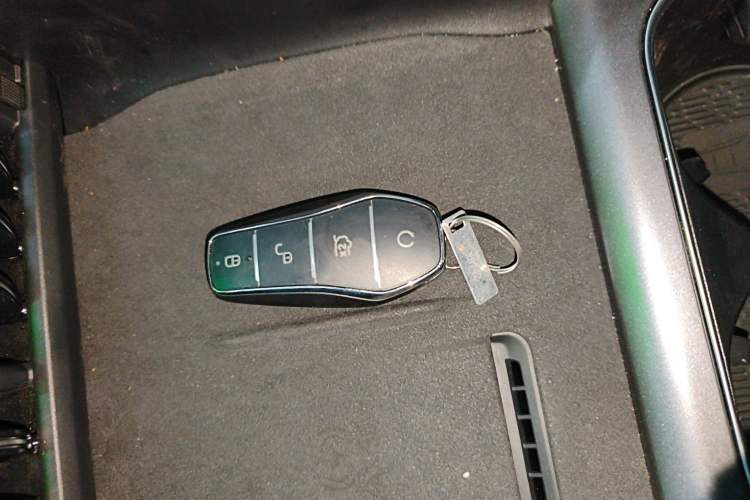 Used BYD Yuan PLUS 2025 Intelligent Driving Version 430 KM – Leading Edition