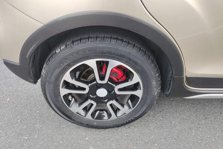 Used Geely Auto Vision X3 2017 1.5L Automatic Luxury Model Right Rear Wheel Hub