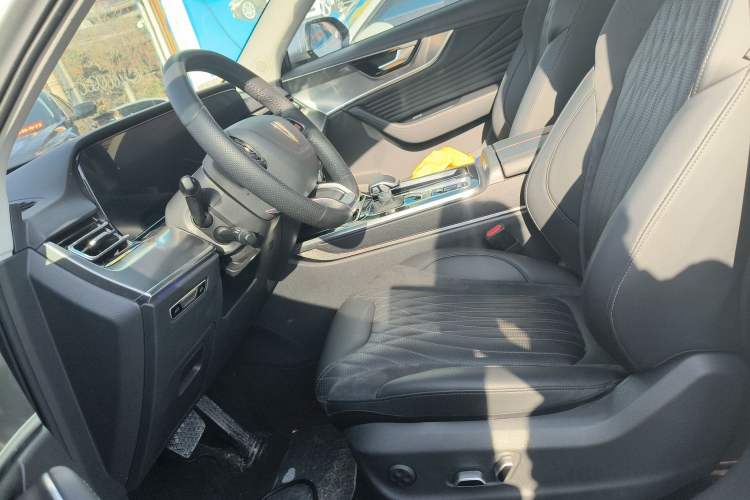 Used Hongqi HS5 2023 2.0T Qixiang Pro Edition
