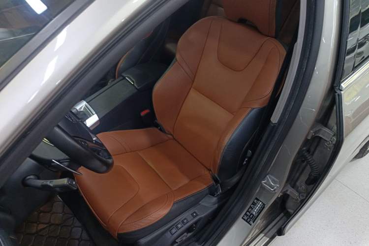 Used Volvo V60 2015 T5 Zhiya Edition