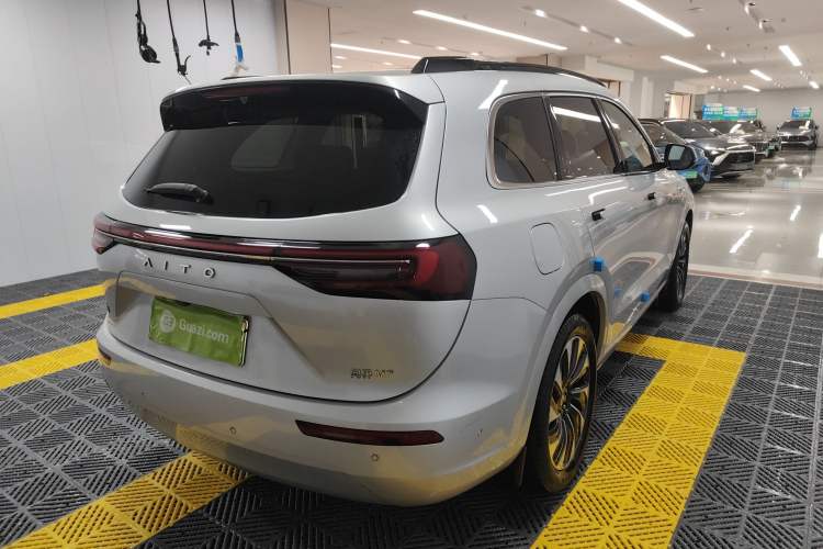 Used Hima AITO M7 2024 1.5T Intelligent Driving 4WD Max Edition 5 Seats
