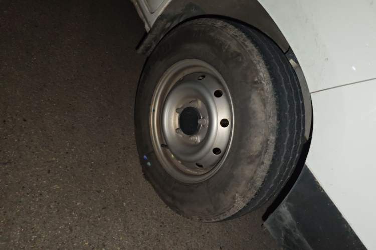 Used Karry Jiangtun E5 2024 268 km Range Open-Window 6-Seater Version
