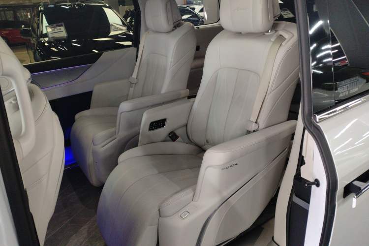 Used Buick GL8 New Energy 2024 Lu Zun Luxury Edition 7-Seater