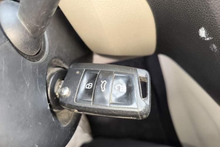 Used Skoda Octavia 2015 1.6L Manual Yijie Edition