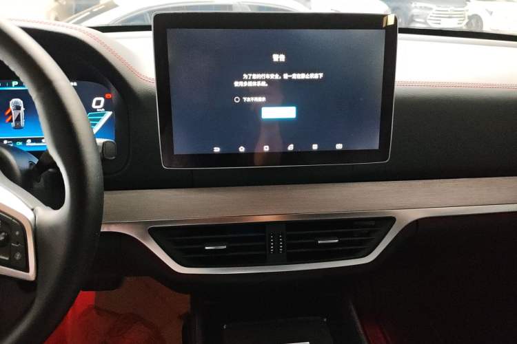 Used BYD Tang New Energy 2018 DM 2.0T All-Wheel Drive Smart Connectivity Luxury Model 7 Seats China V Emission Standard Audio And AC Panel