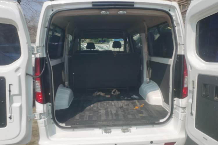 Used Chana Ruixing EM80 2022 Flat-Top Side-Hinged Doors 7 Seats 41.86 kWh
