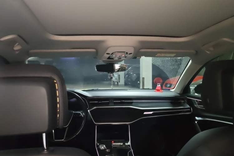 Used Audi A6 2022 allroad quattro Explorer 55 TFSI Prestige Off-Road Model