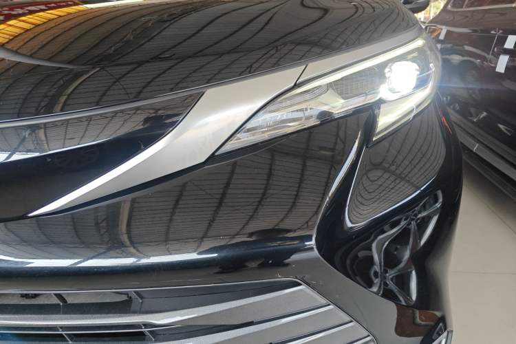 Used Toyota Sienna 2021 2.5L Hybrid Ultimate Edition
