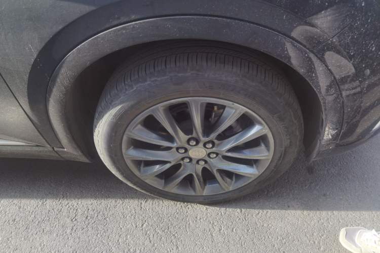 Used Buick Enclave 2022 652T Two-Wheel-Drive Prestige 7-Seater Right Front Wheel Hub