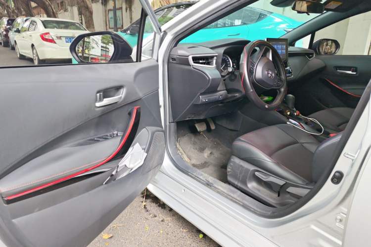 Used Toyota Levin 2022 Dual-Motor 1.8H E-CVT Sport Edition Driver Seat