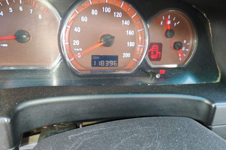 Used FORTHING Lingzhi 2011 Q3 2.0L Short-Wheelbase Standard Edition