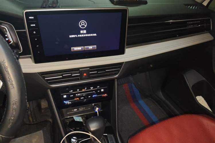 Used Volkswagen Tiguan L 2024 300TSI Automatic Two-Wheel Drive Smart Edition Audio And AC Panel