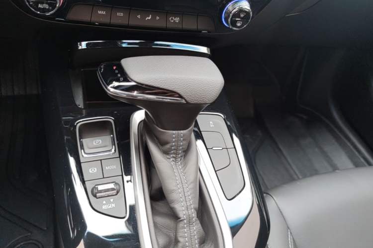 Used Chevrolet Menlo 2023 Star Enjoyment Version Plus Gear Lever