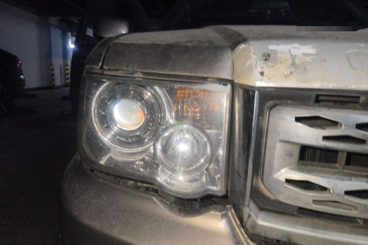 Used Foday Lion F16 2013 2.0T Diesel Two-Wheel Drive Entry-Level 4F20TC1 Right Front Headlight