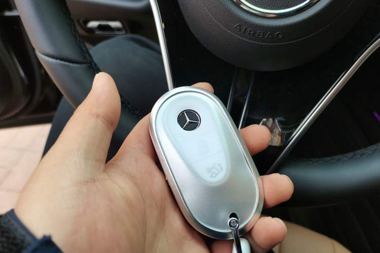 Used Mercedes-Benz E-Class New Energy 2024 E 350 e L Plug-in Hybrid Sedan Vehicle Key