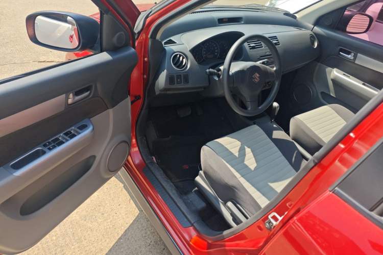 Used Suzuki Swift 2013 1.5L Automatic Standard Edition