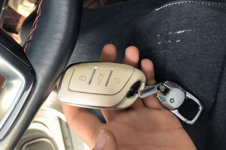 Used MG HS 2019 20T Automatic Two-Wheel Drive Luxury Edition China VI Standard