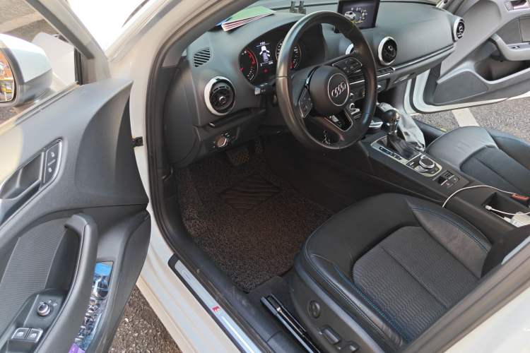 Used Audi A3 2019 Sportback 35 TFSI Fashion Edition China VI Emission Standard