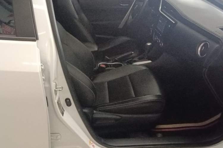 Used Toyota Levin 2017 Revised 185T CVT Elite Edition China V Standard Right Front Seat