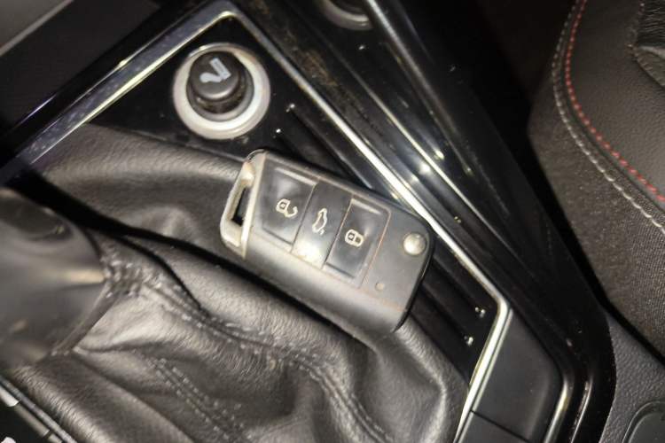 Used Volkswagen Tayron 2020 330TSI Two-Wheel Drive Luxury Smart Connectivity Version
