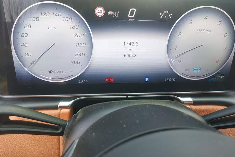 Used Mercedes-Benz S-Class 2022 Revised S 400 L Business Version Odometer Close Up