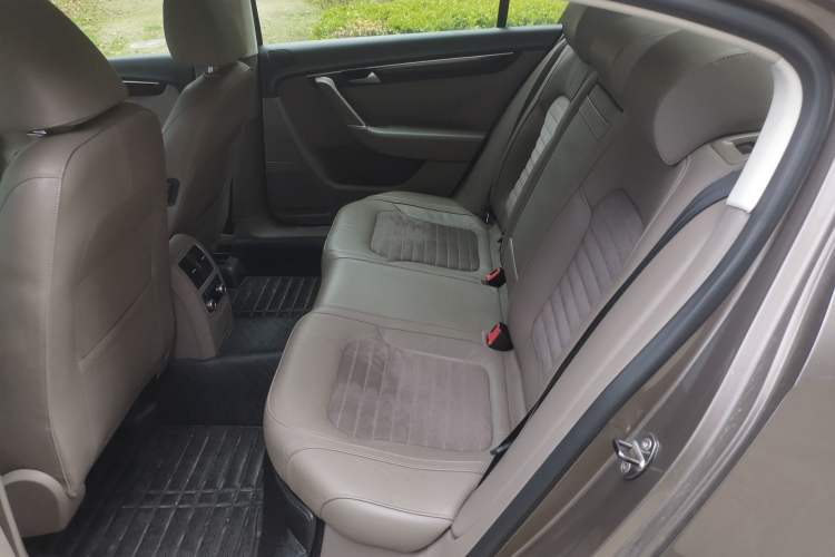 Used Volkswagen Magotan 2013 1.8TSI Prestige Model
