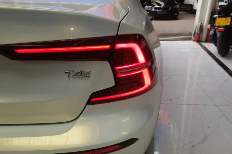 Used Volvo S60 2020 T4 Zhiyuan Sport Edition