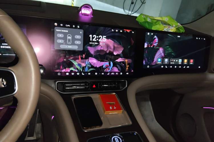 Used Hima AITO M9 2024 Range-Extended Ultra Version 52 kWh 5-Seater Model
