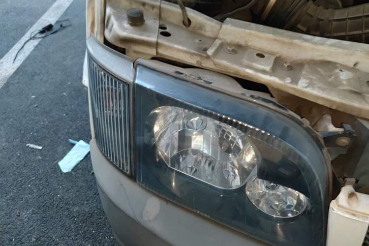 Used Ford Classic Transit 2016 2.8T Diesel Short-Wheelbase 6-Seater Mid-Roof Multifunction Vehicle JX493ZLQ4