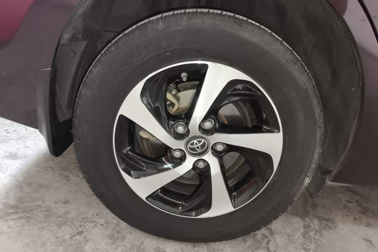 Used Toyota Levin 2017 Revised Dual-Engine 1.8H GS E-CVT Elite Sunroof Version China V Standard