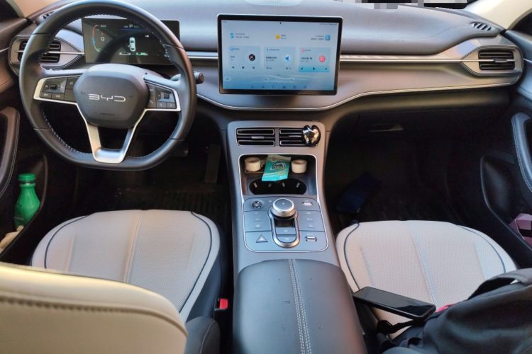 Used BYD Destroyer 05 2024 HONOR Edition DM-i 55KM Luxury Model Center Console